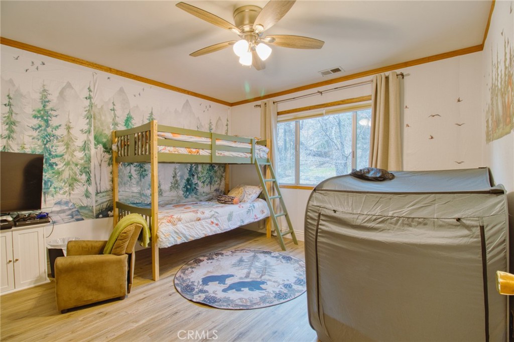 779 Oriole Property Photo 15