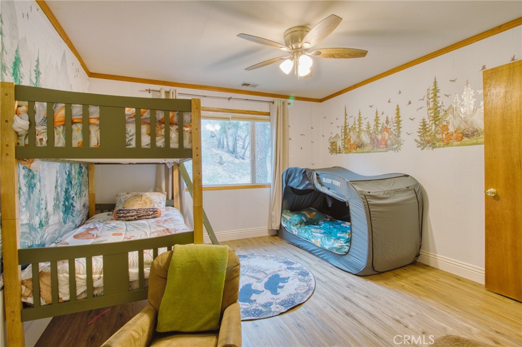 779 Oriole Property Photo 16