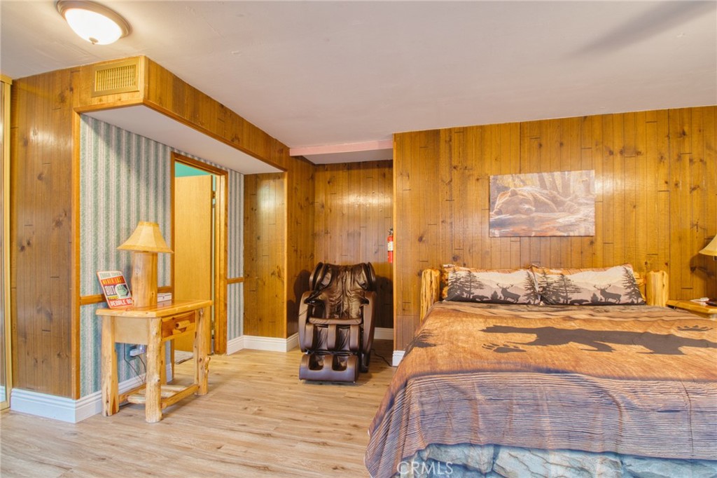 779 Oriole Property Photo 22