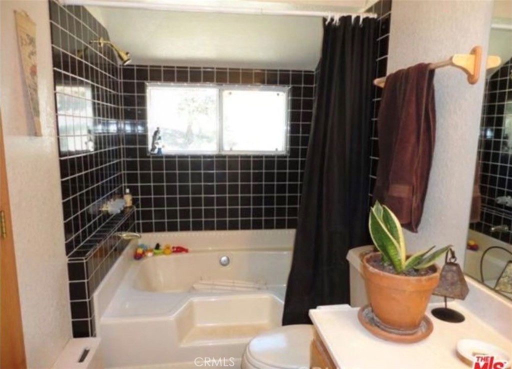 46354 Vale Drive Property Photo 11