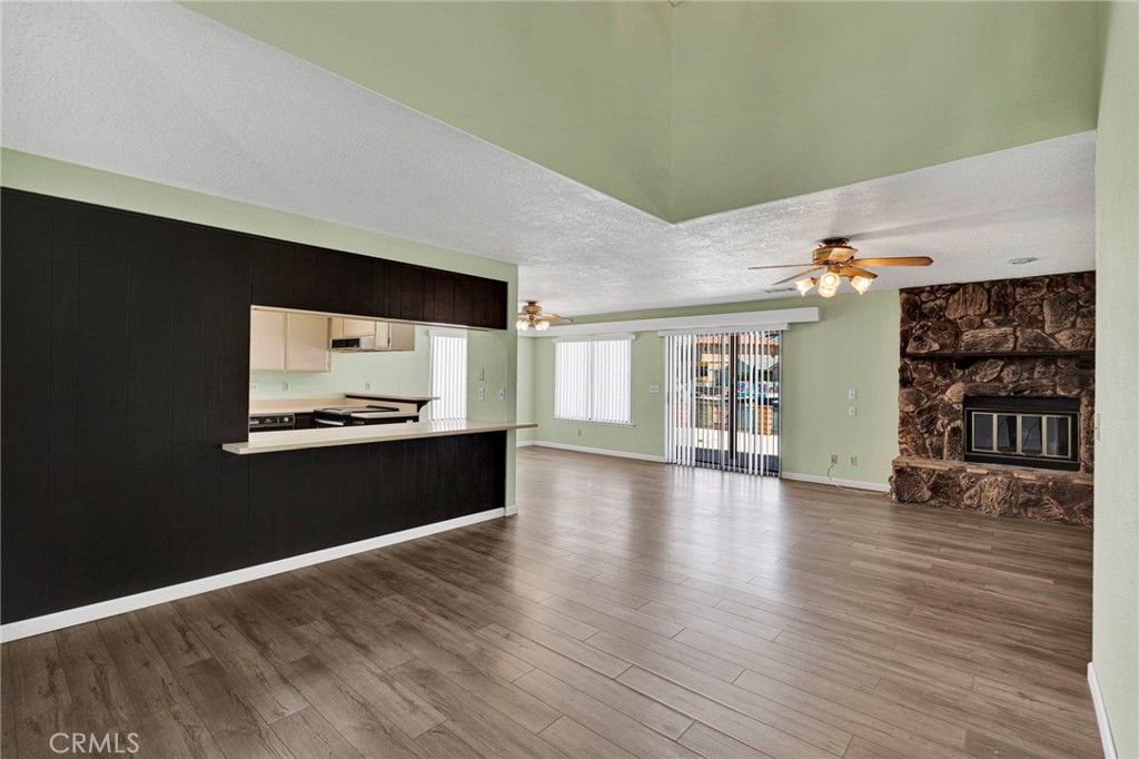 18420 Niagara Property Photo 7