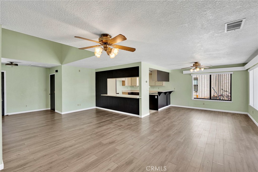 18420 Niagara Property Photo 10
