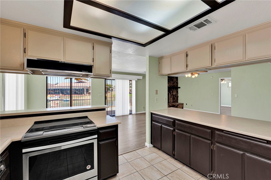 18420 Niagara Property Photo 15