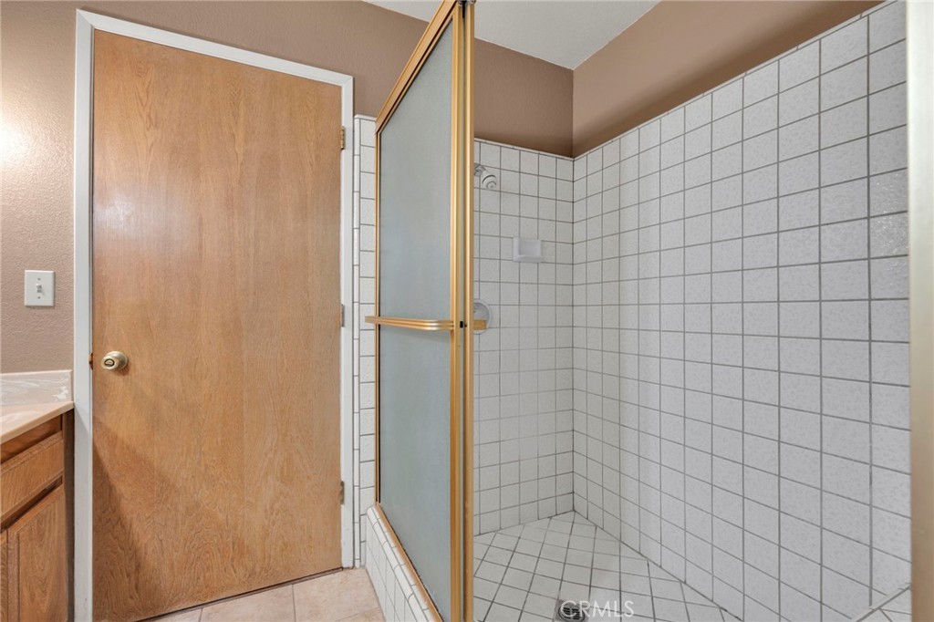 18420 Niagara Property Photo 20