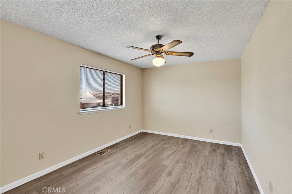 18420 Niagara Property Photo 26