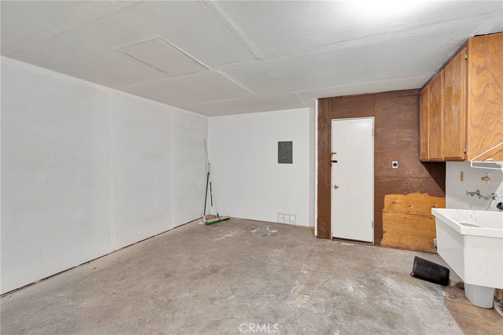 18420 Niagara Property Photo 32