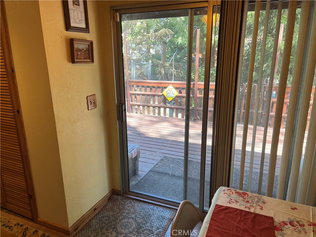 1366 Laura Property Photo 8
