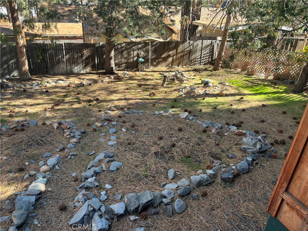 1366 Laura Property Photo 15