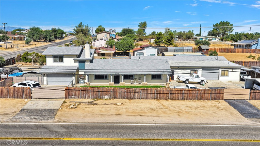 11590 Peach Property Photo 2