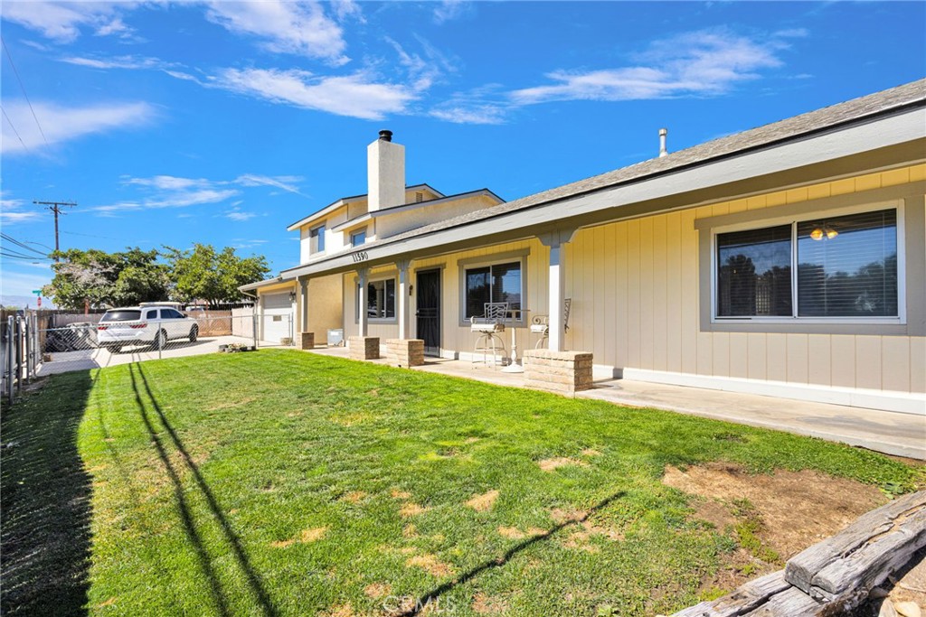 11590 Peach Property Photo 4