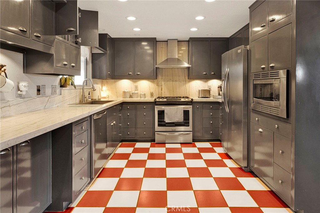 11590 Peach Property Photo 9
