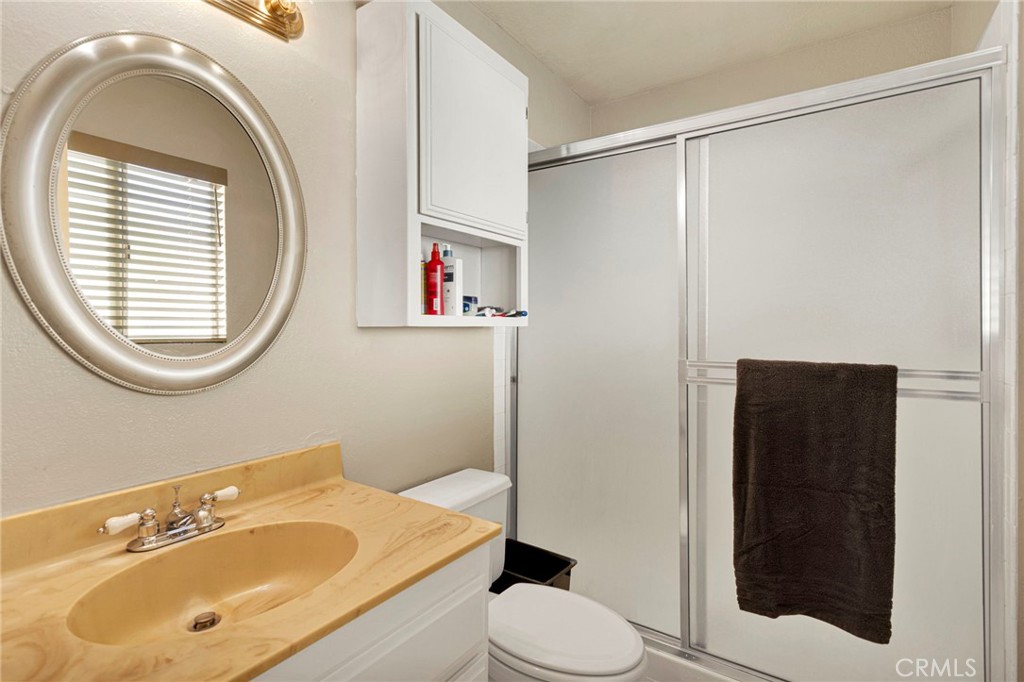 11590 Peach Property Photo 17