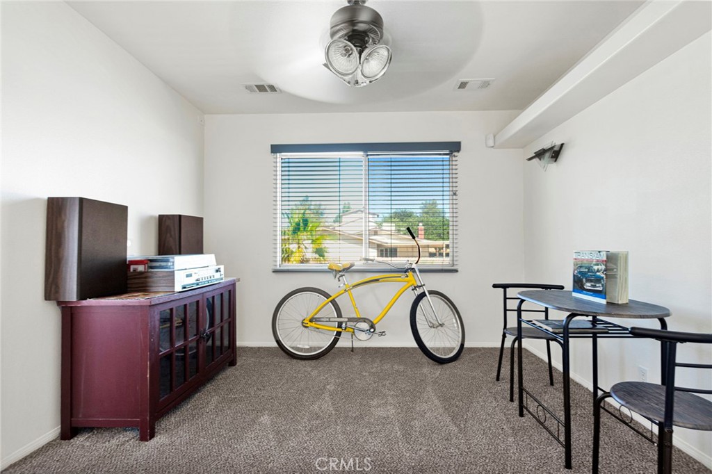 11590 Peach Property Photo 23