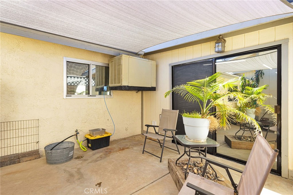 11590 Peach Property Photo 31