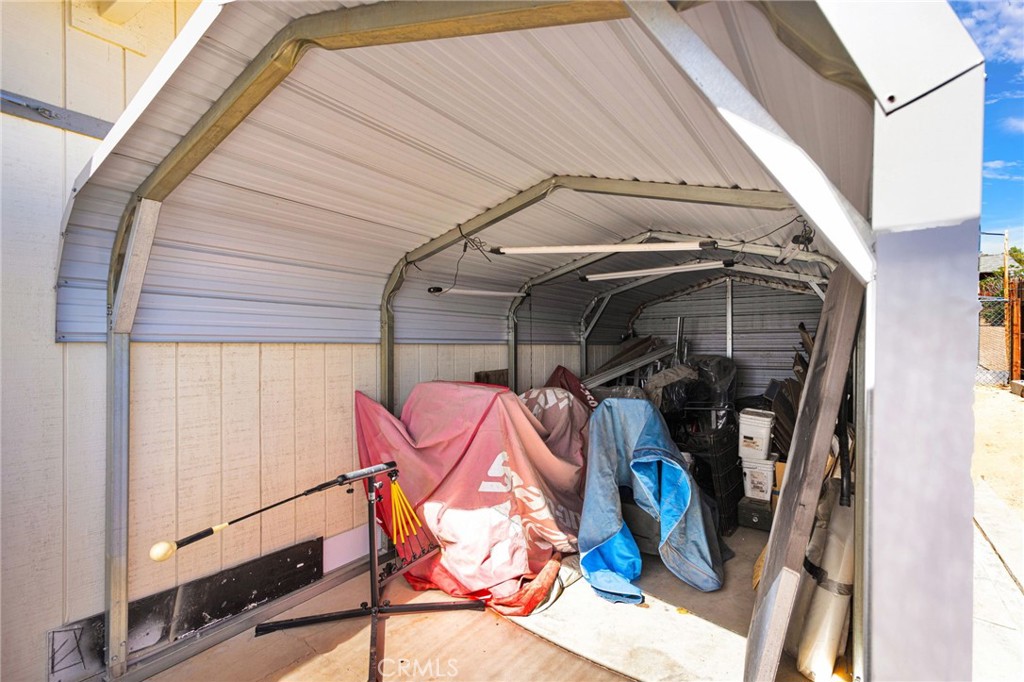 11590 Peach Property Photo 44