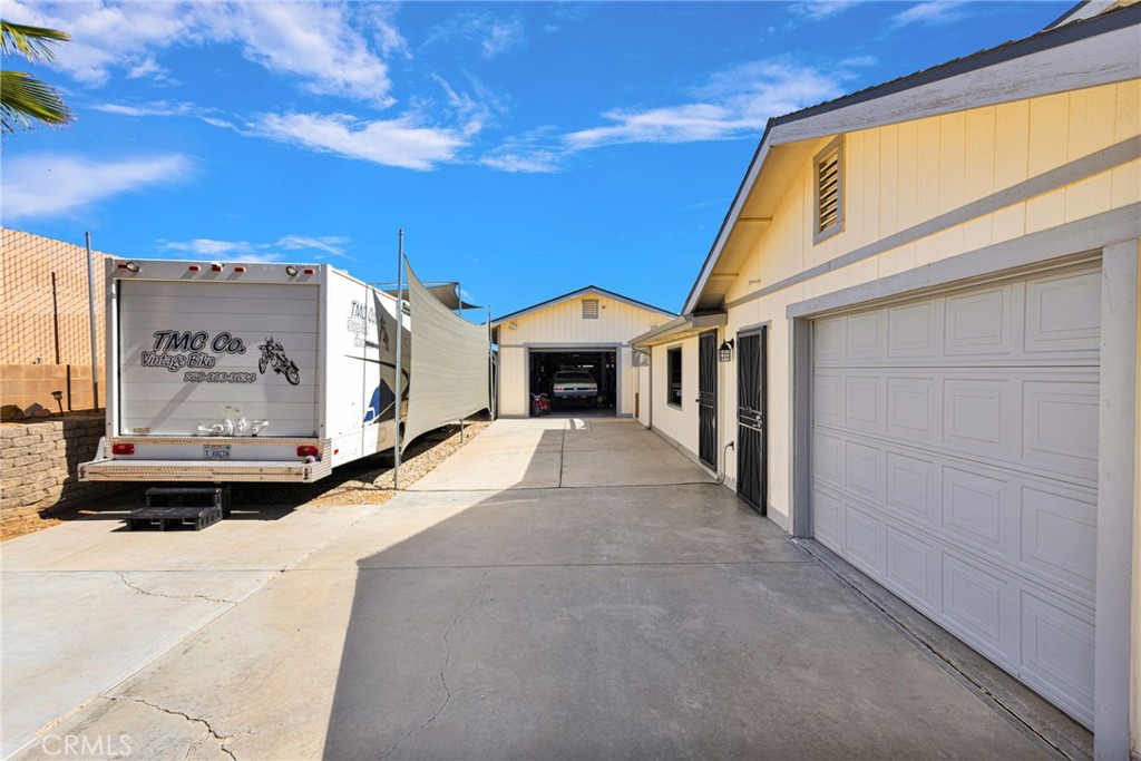 11590 Peach Property Photo 49