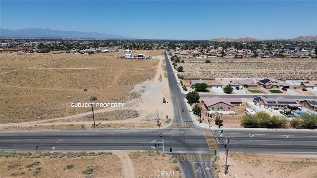 3112721 28 Central Road Property Photo 11