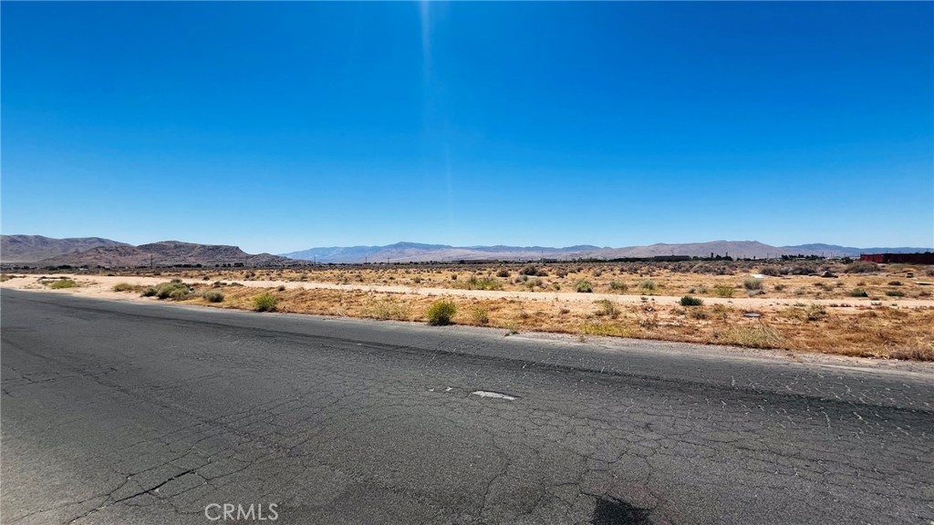3112721 28 Central Road Property Photo 23