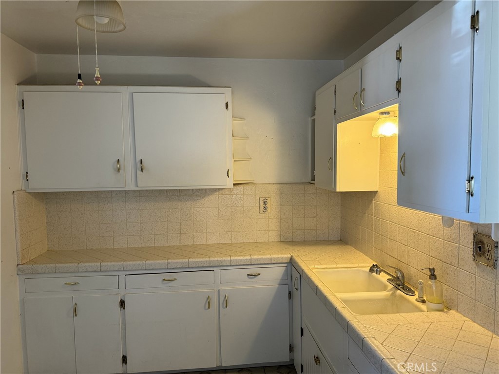 9432 Mountain Road Property Photo 5