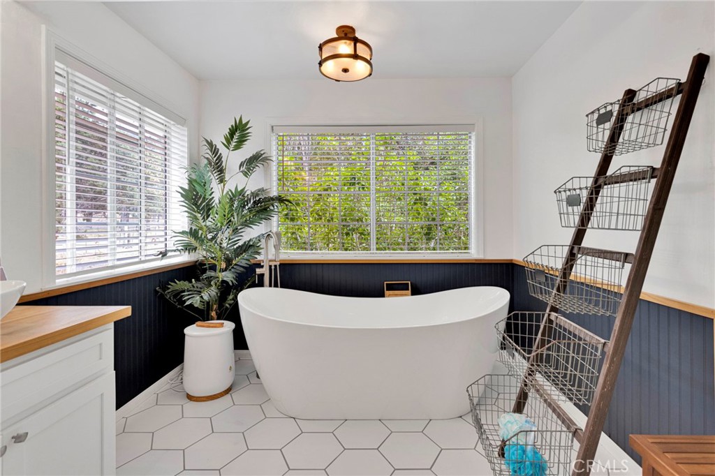 2660 State Property Photo 34