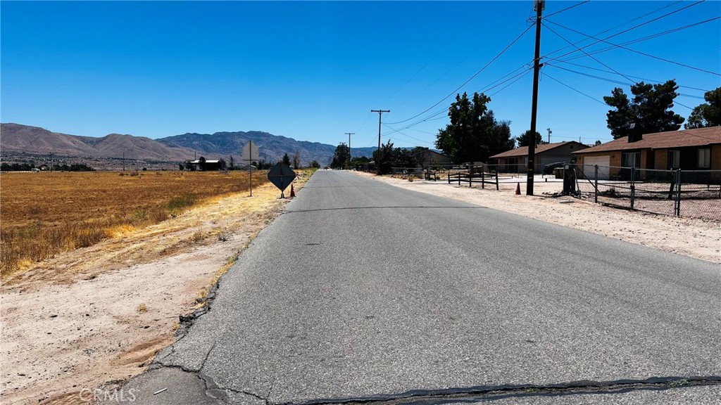 41119108 Glendale Avenue Property Photo 10