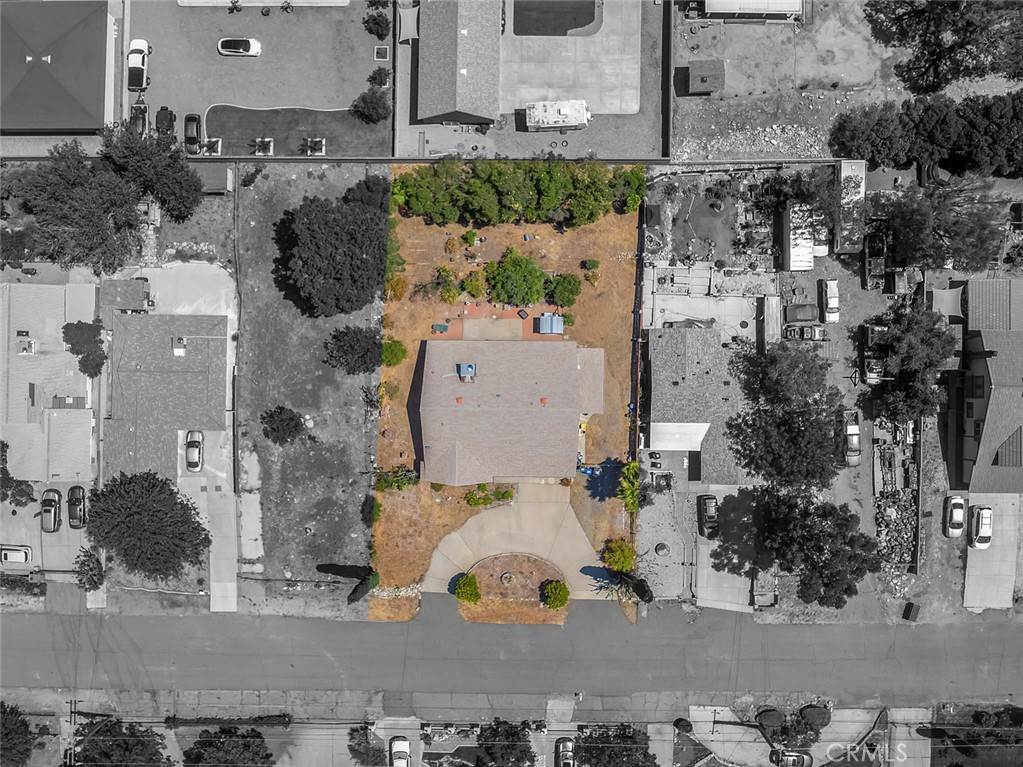 18310 Santa Fe Property Photo 5