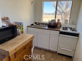 16766 Walpi Property Photo 11