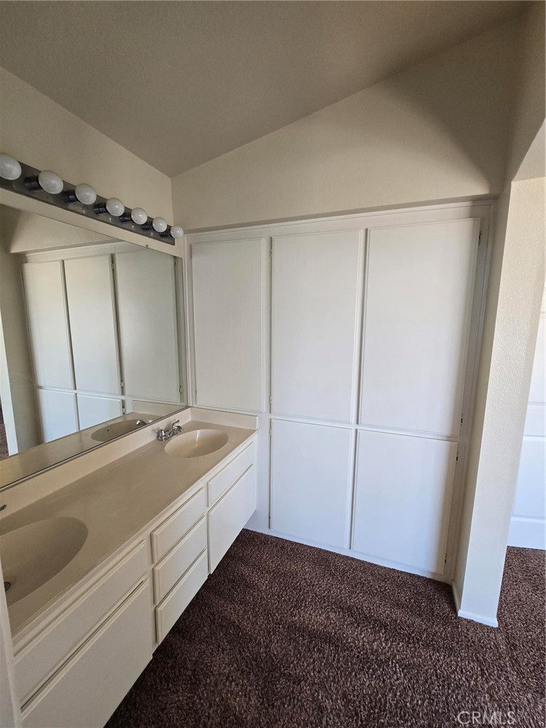 10528 Cascade Court Property Photo 9