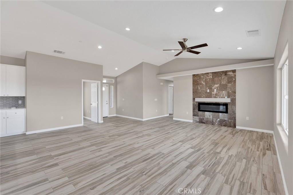 9835 Pyrite Avenue Property Photo 17