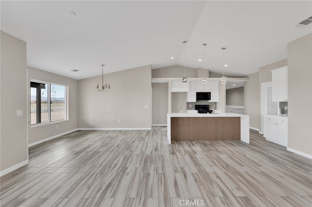 9835 Pyrite Avenue Property Photo 19