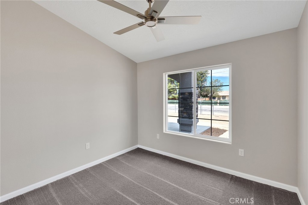 9835 Pyrite Avenue Property Photo 33