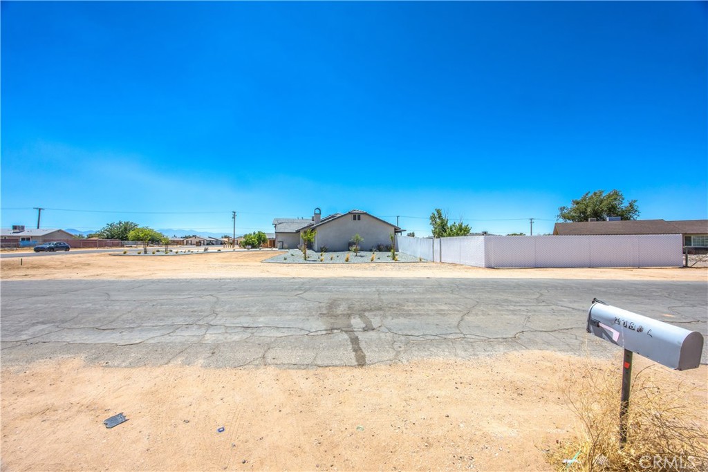 20948 Verde Drive Property Photo 6