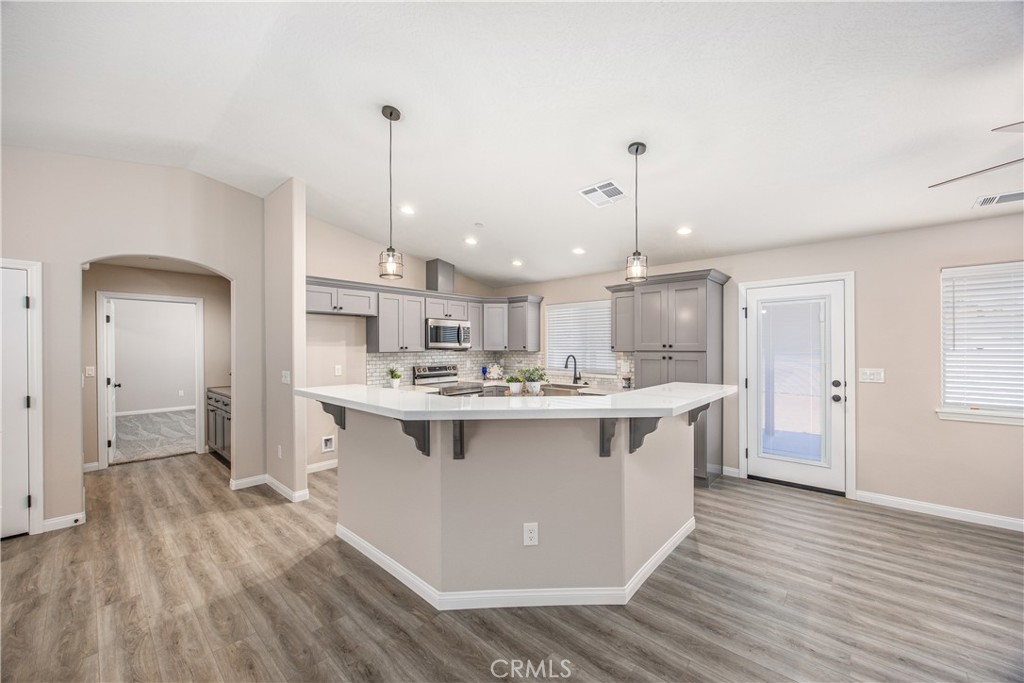 20948 Verde Drive Property Photo 15