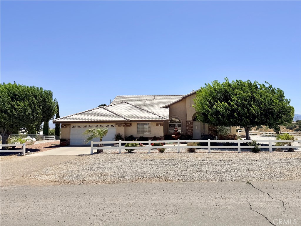 8535 Alta Mesa Road Property Photo 3
