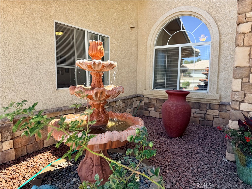 8535 Alta Mesa Road Property Photo 4