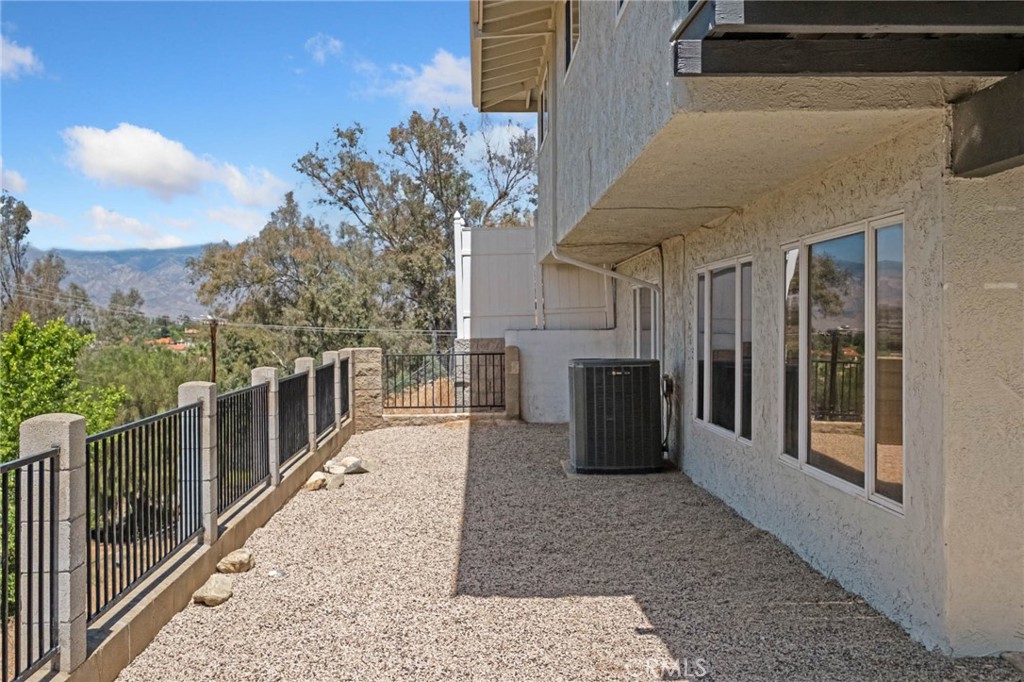 1510 Pamela Property Photo 35