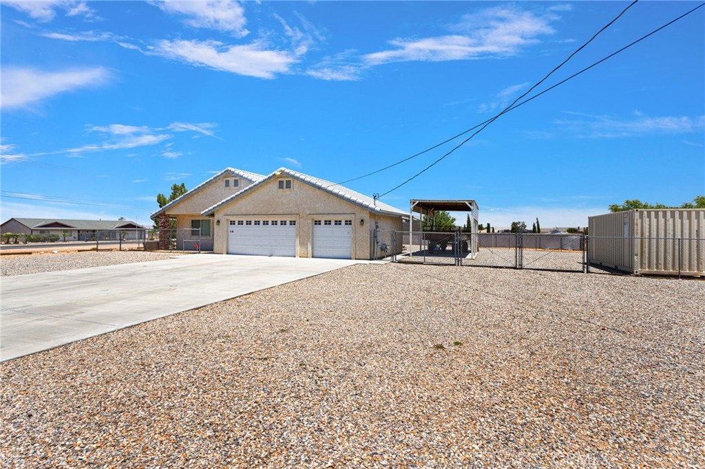 11281 4th Property Photo 4