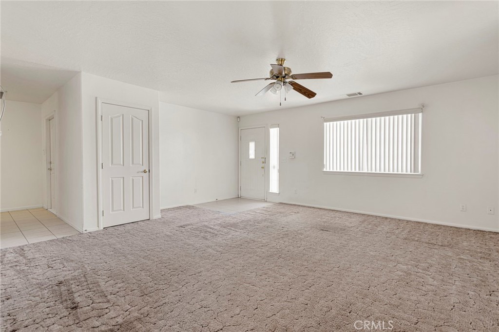 11281 4th Property Photo 6