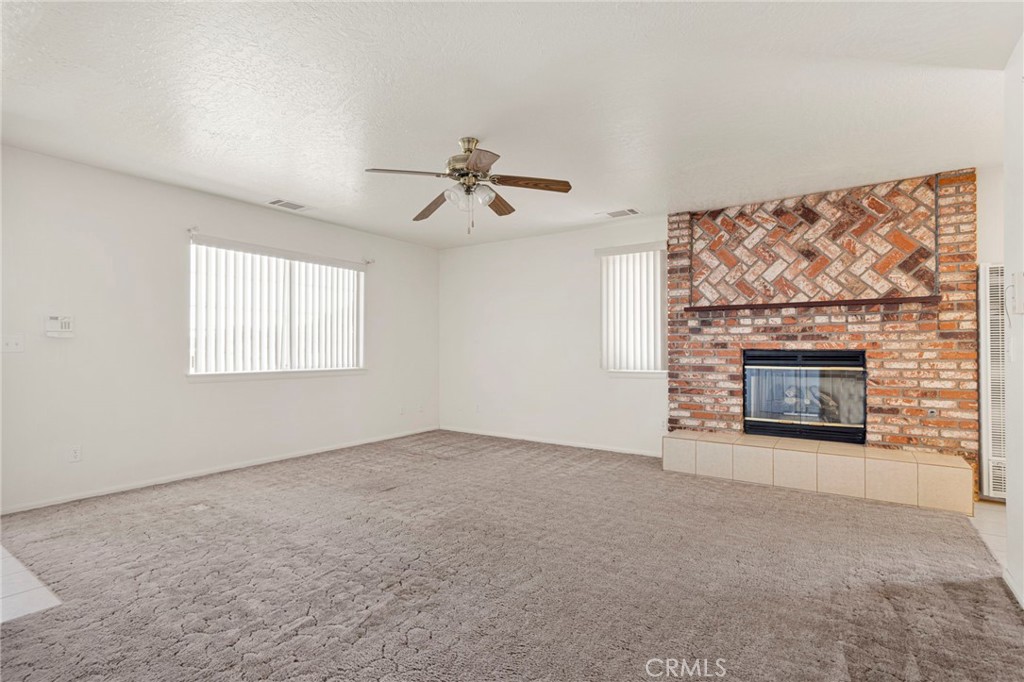 11281 4th Property Photo 8