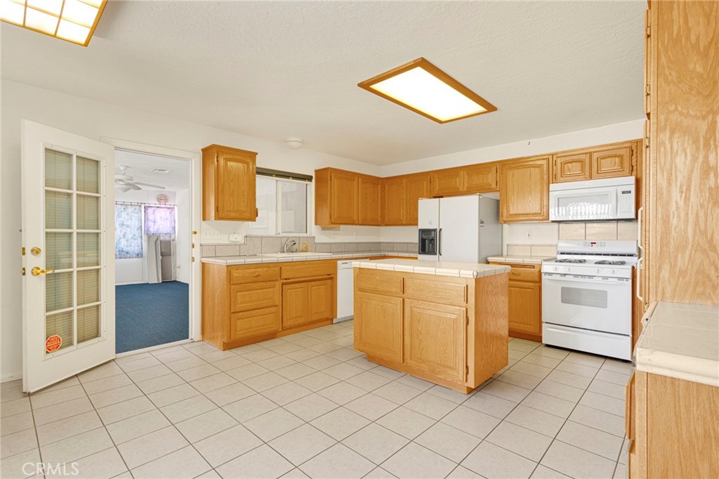 11281 4th Property Photo 10