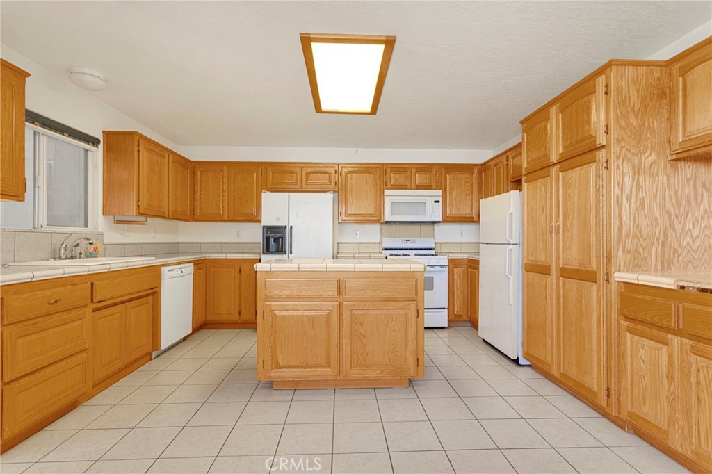 11281 4th Property Photo 11