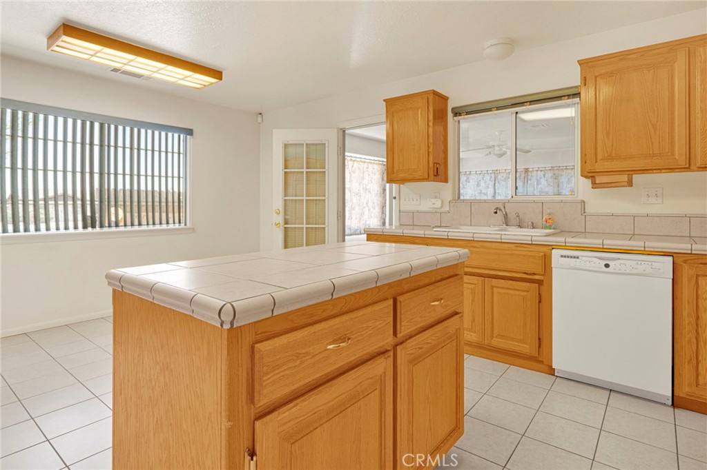 11281 4th Property Photo 13