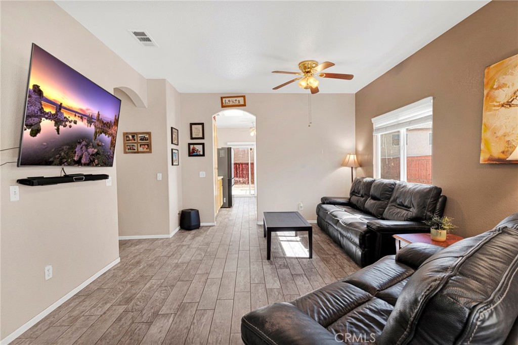 13980 Doria Property Photo 5