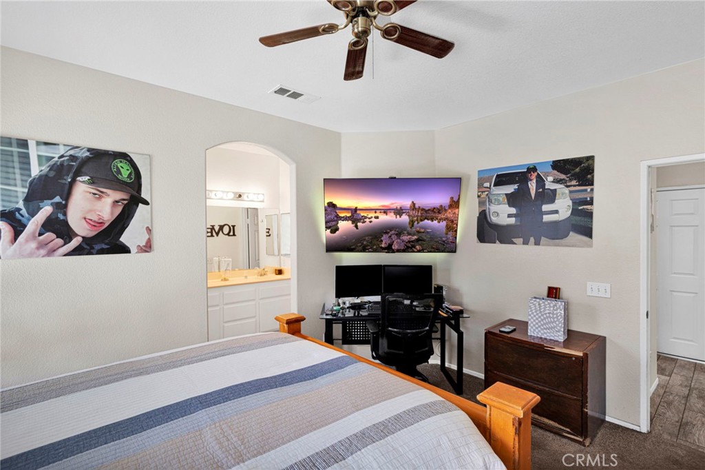 13980 Doria Property Photo 18