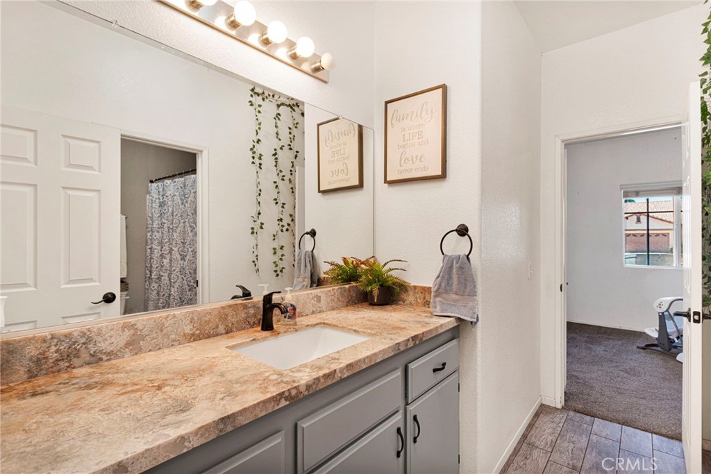 13980 Doria Property Photo 28