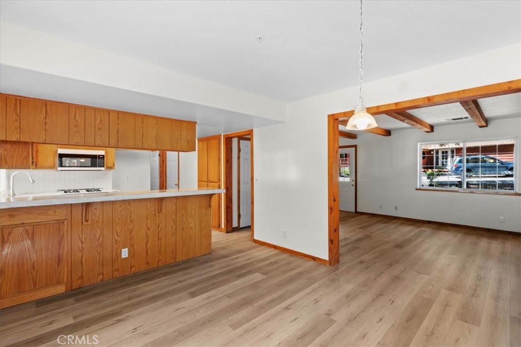 1536 Ross Property Photo 8