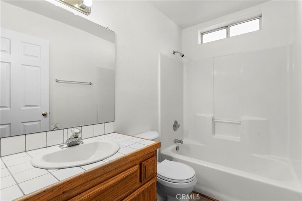 1536 Ross Property Photo 22
