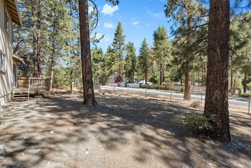 1536 Ross Property Photo 26