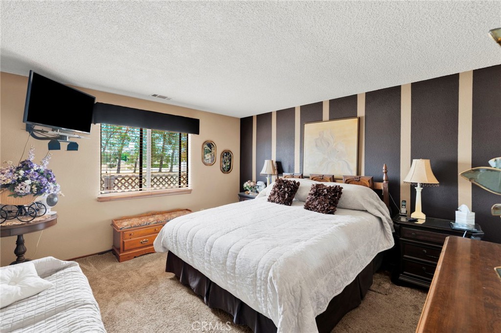 19031 Shoshonee Property Photo 29