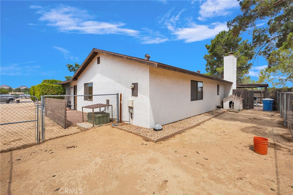 19031 Shoshonee Property Photo 36